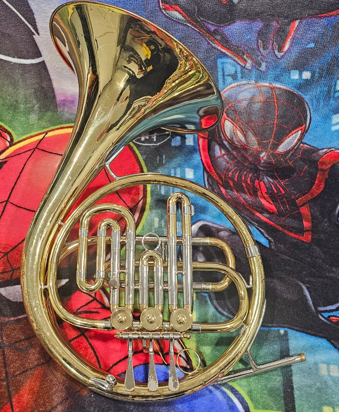 Single French Horns – Tagged 