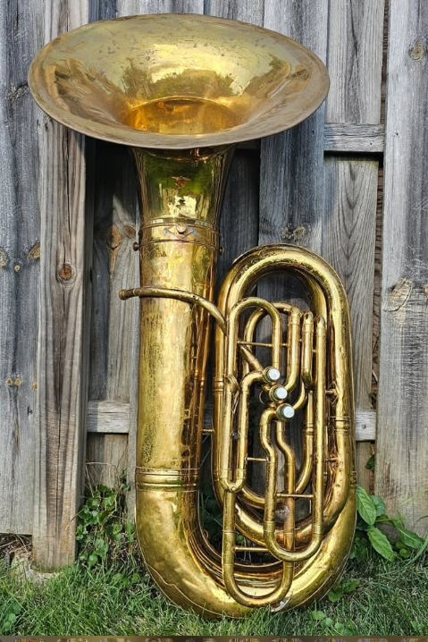 King 1240 Bb Full Size Yellow Brass Forward Facing Tuba